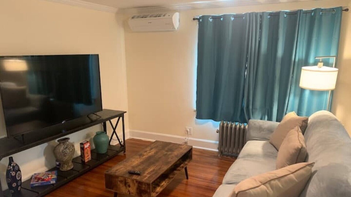 South Side Apartment | Victoria’s Place
