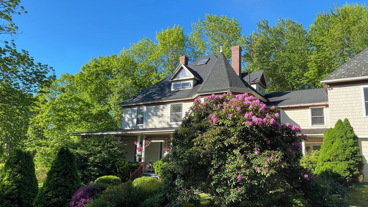 Lincolnville Bed & Breakfast | Victorian By The Sea