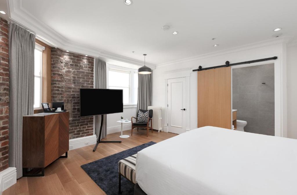 Central Hotel | Victorian Hotel