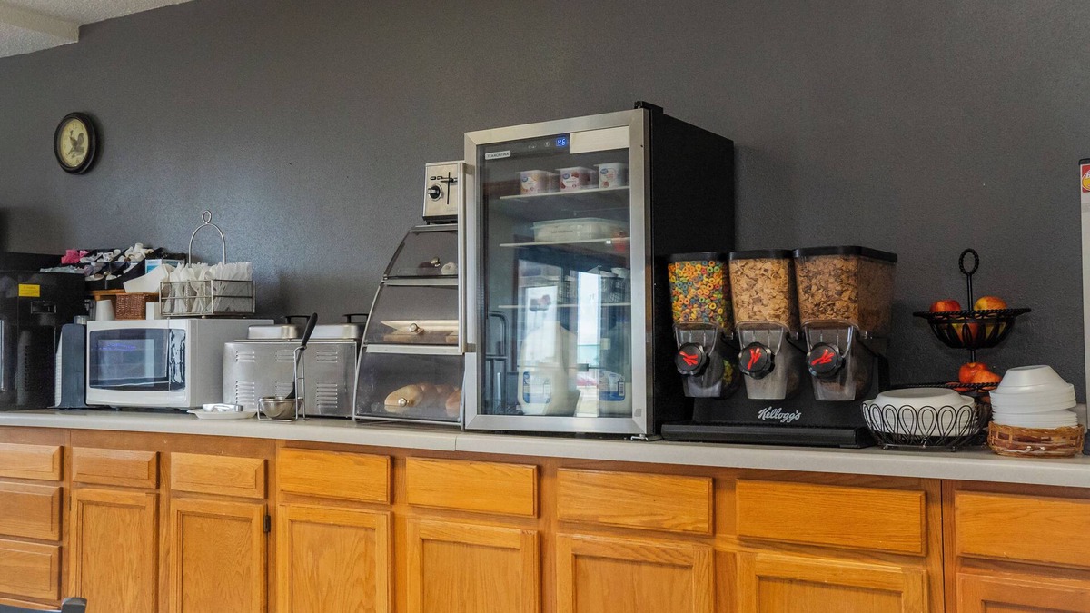 York Hotel | Victorian Inn & Suites