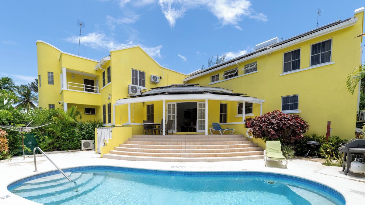 Lascelles Villa | Vida Mejor West Pool (Private Pool)