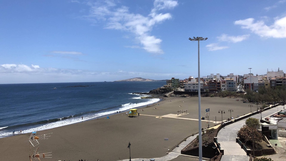 Telde Apartment | View of the Apartment towards the beach