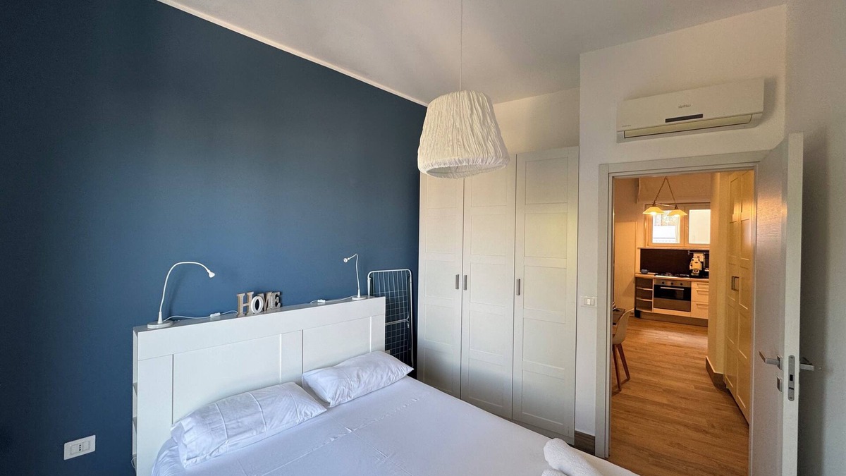 Reggio Calabria House | View of the strait
