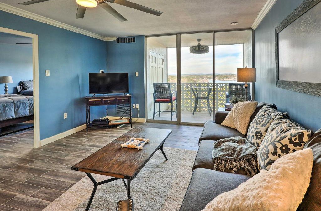 Mid America Apartment | Views and Pool Access Quaint Condo in Hot Springs!