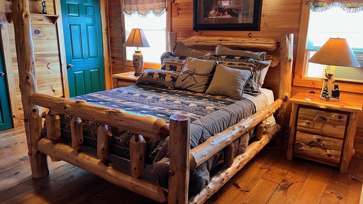 Fleetwood Cottage | Views, Near Wineries, Breweries, Hiking, Biking!