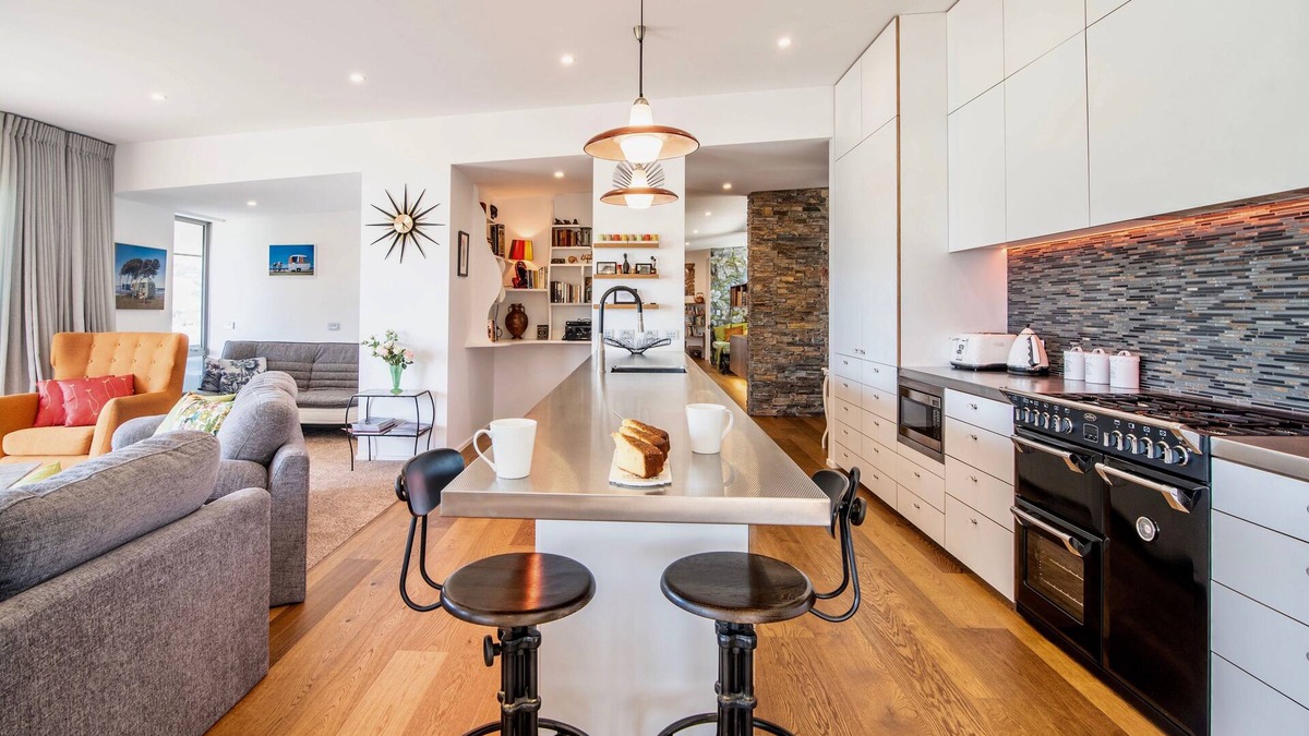 Akaroa Cottage | Views Views Views - Taka Retreat - Akaroa Home