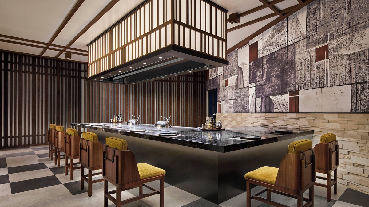 Downtown Shanghai Hotel | Vignette Collection Shanghai Snow World Hotel by IHG