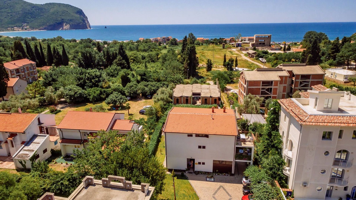 Kaluđerac Apartment | Viktorija - One-Bedroom Apartment with Balcony