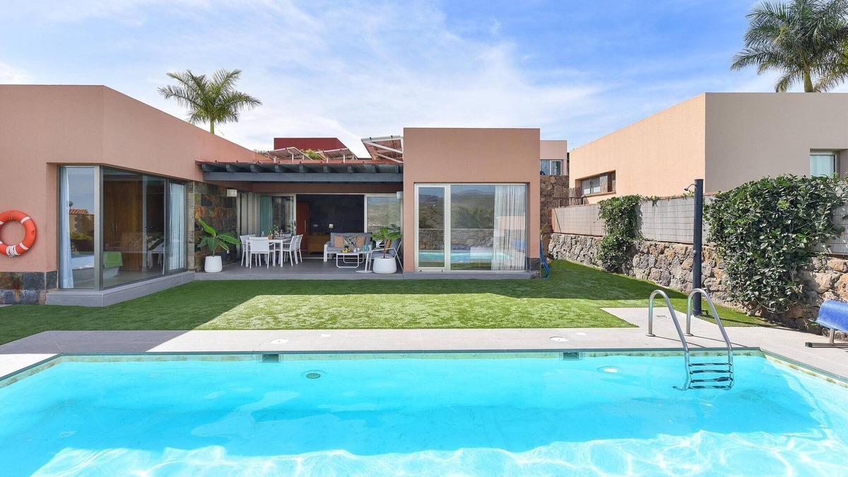 Salobre Villa | Villa Salobre Golf Ocho | Luxury Retreat in Gran Canaria | Private Outdoor.