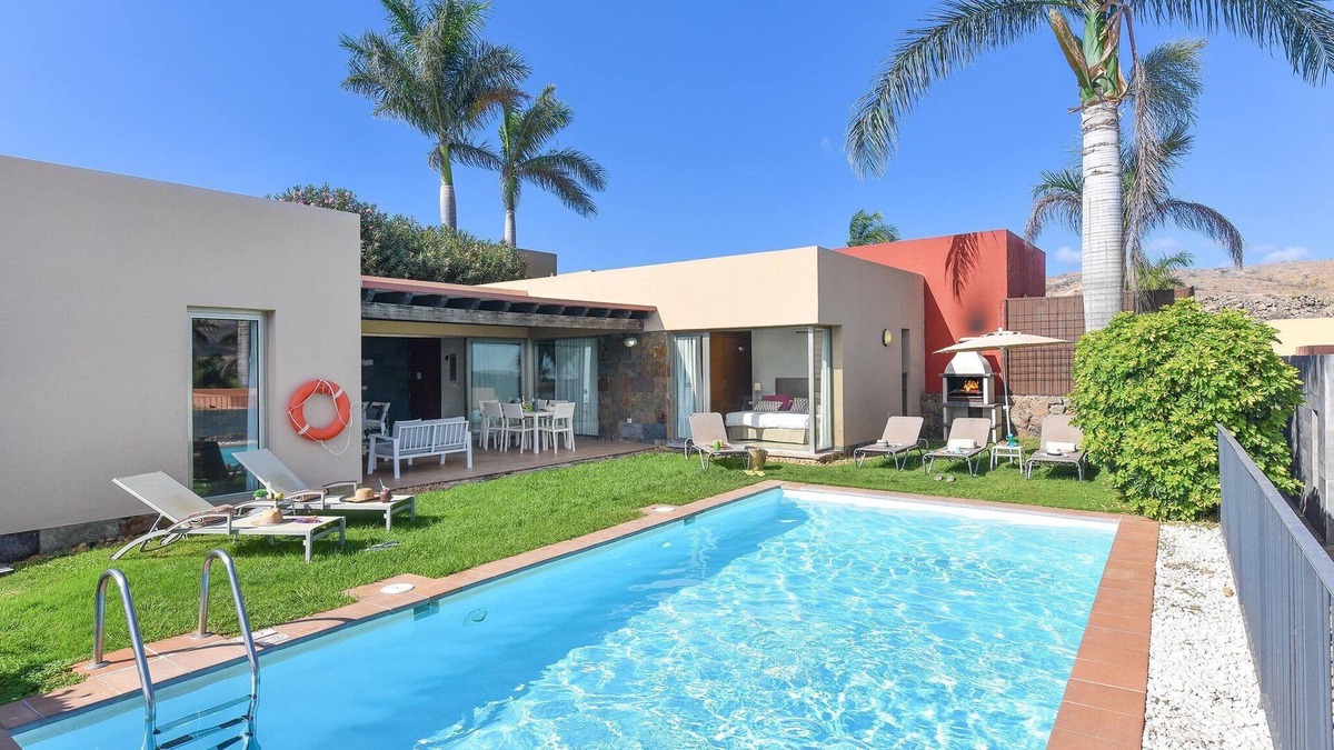 Salobre Villa | Villa Salobre Golf Siete | Luxury Retreat in Gran Canaria | Private Outdoor.