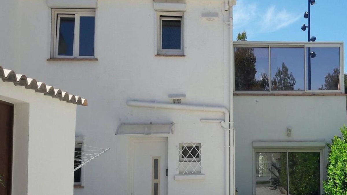 Saint-Pierre-la-Mer Villa | Villa 7 people, 3 bedrooms, 2 terraces, solarium, 200m beach, air conditioning