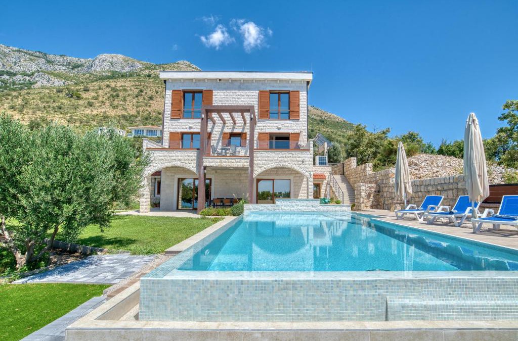 Krstac Villa | Vila Aria vista
