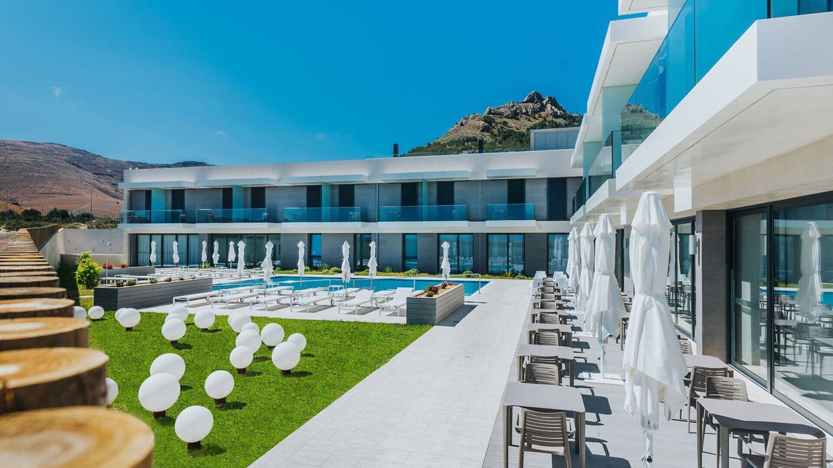 Cabeco da Ponta Apartment | Vila Baleira Village