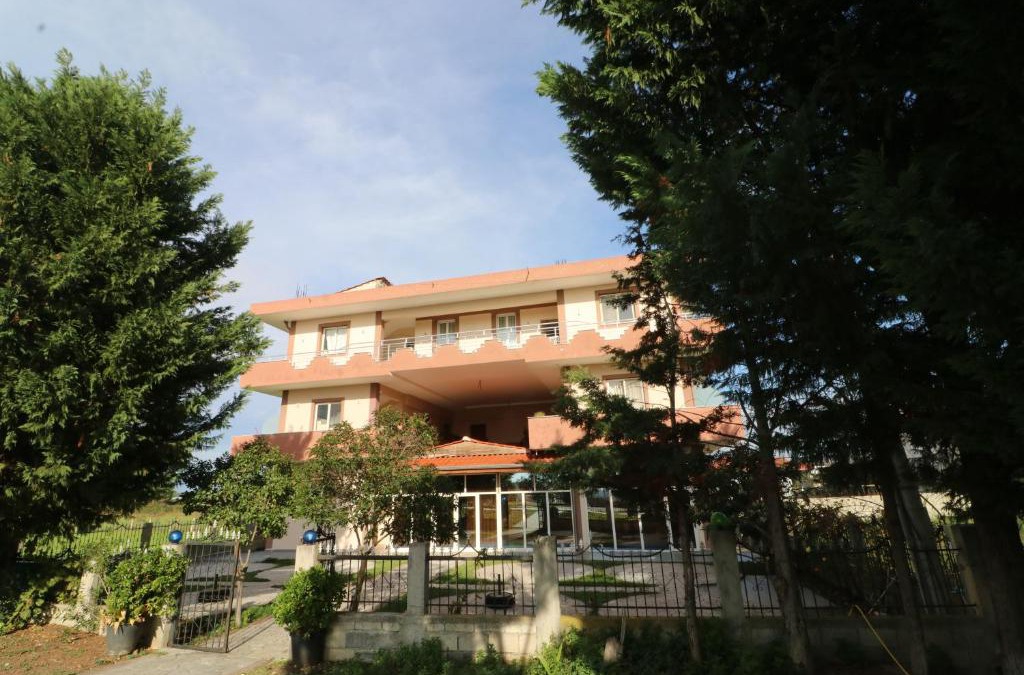 Divjake Hotel | Vila Bendo