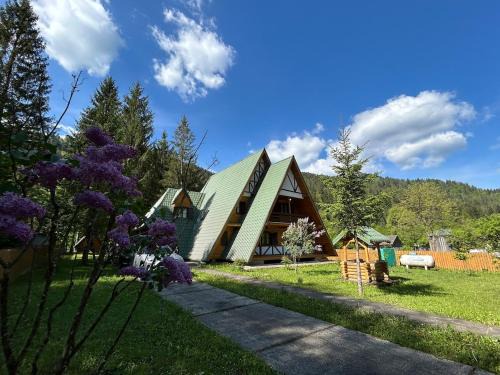 Tarcau House | Vila Bradul Tarcău
