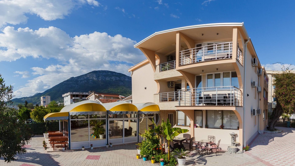 Zeljeznica Bed & Breakfast | Vila Jadran