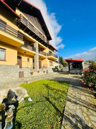 Busteni House | Vila Madisa