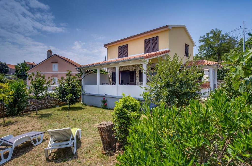 Nerezine House | Vila Mirta