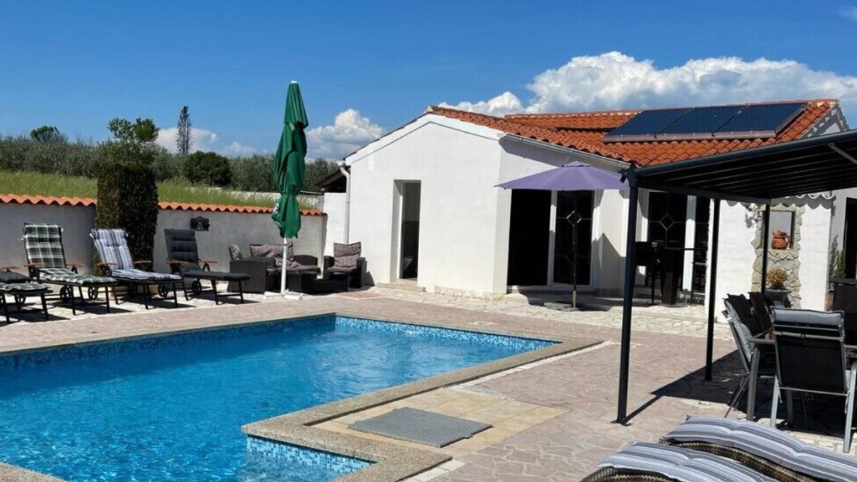 Valtura Villa | Vila Romani by Villas Guide