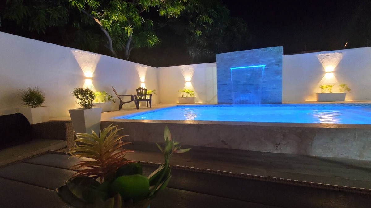 Santiago de los Caballeros Villa | Villa Estrella swimming pool BBQ wifi free parking