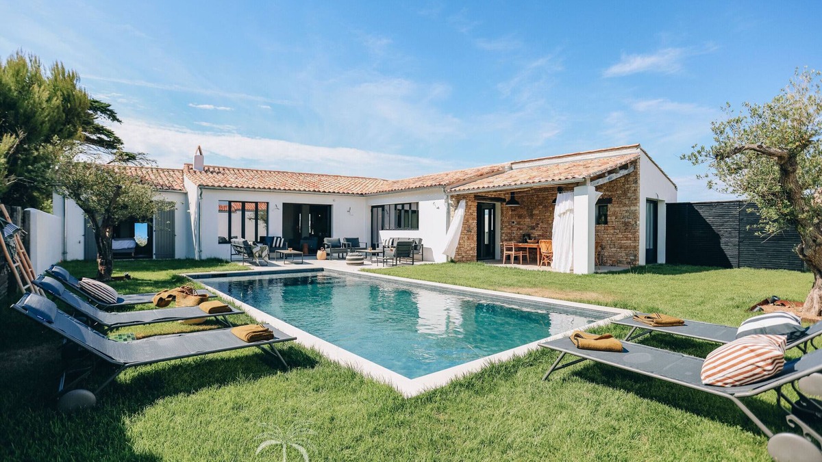 Saint-Clement-des-Baleines Villa | Villa du Phare – Ocean nearby