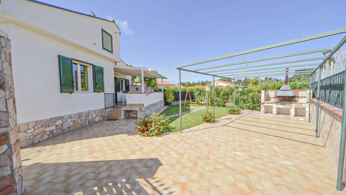 Piana Calzata Villa | Villa Cupido | Case Vacanze Mare Nostrum | In front of the Beach with Pool ❤