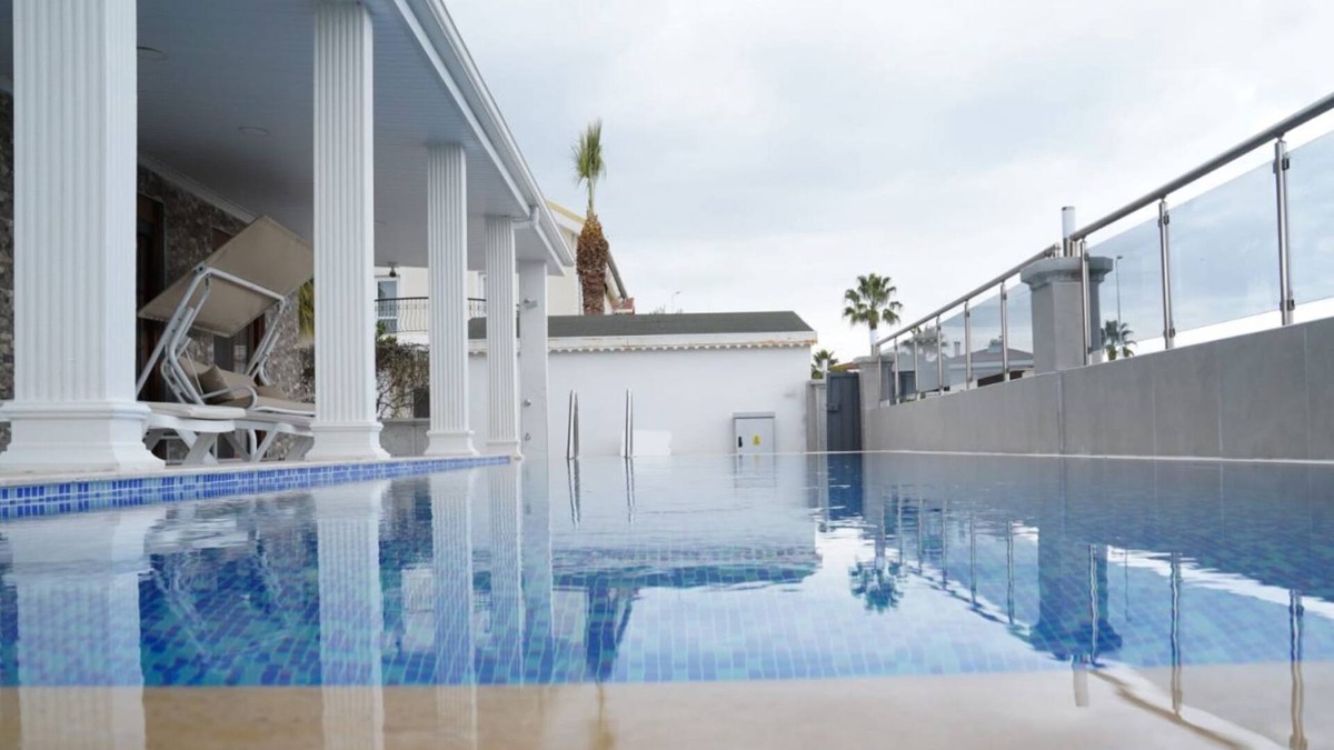 Kadriye Villa | Villa 1.5 km to the Beach with Pool in Antalya
