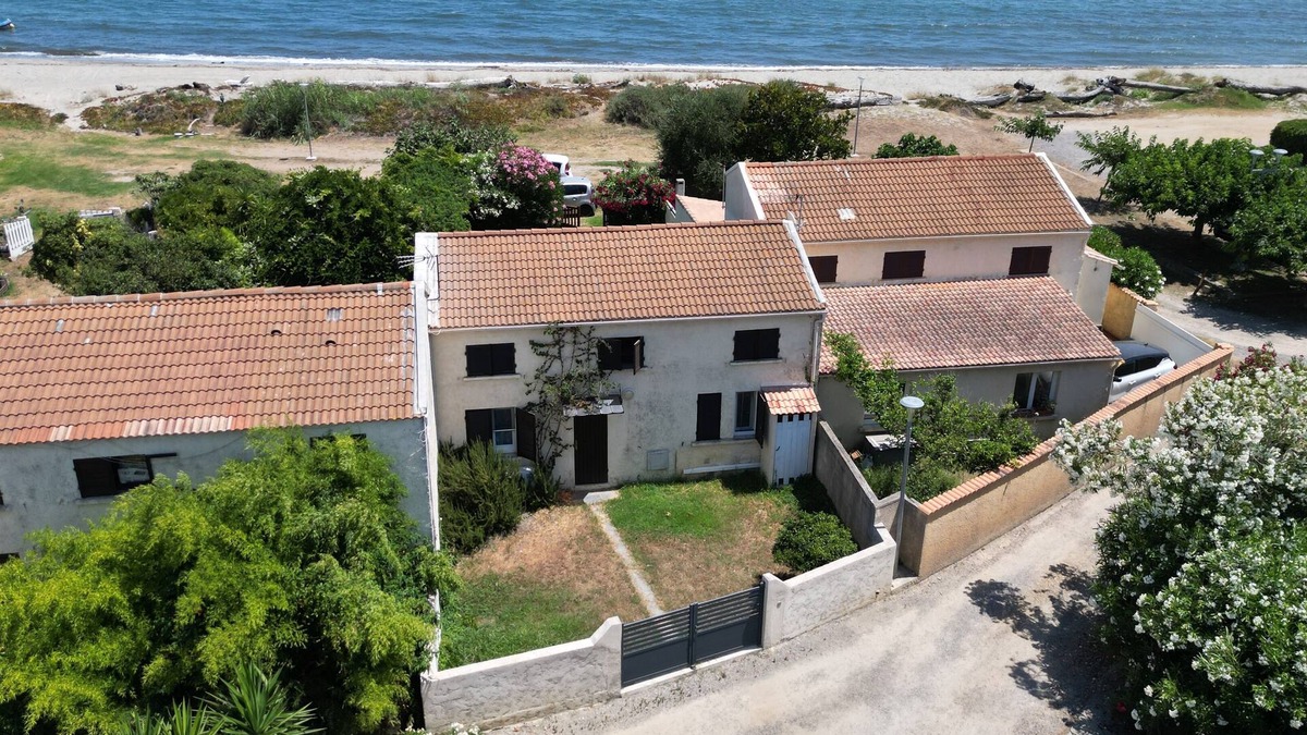 Penta-di-Casinca Villa | Villa 20 metres from the sea