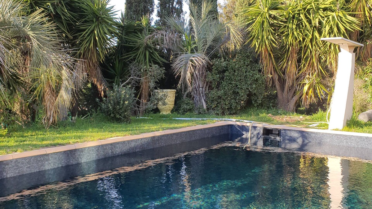 Lumio Villa | villa 250 m2 - sleeps 10 new swimming pool in "river" grand piano 150m2 terrace