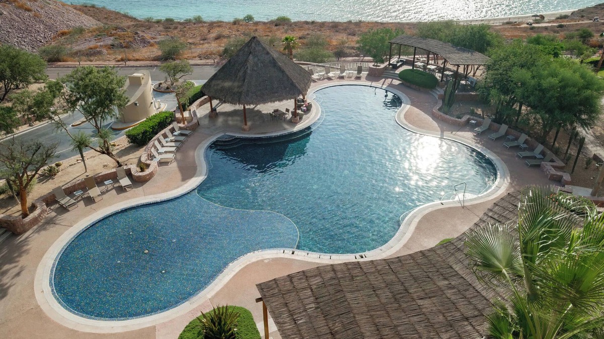 La Paz Villa | Villa 3BR Ocean View & Jacuzzi at Vistamar