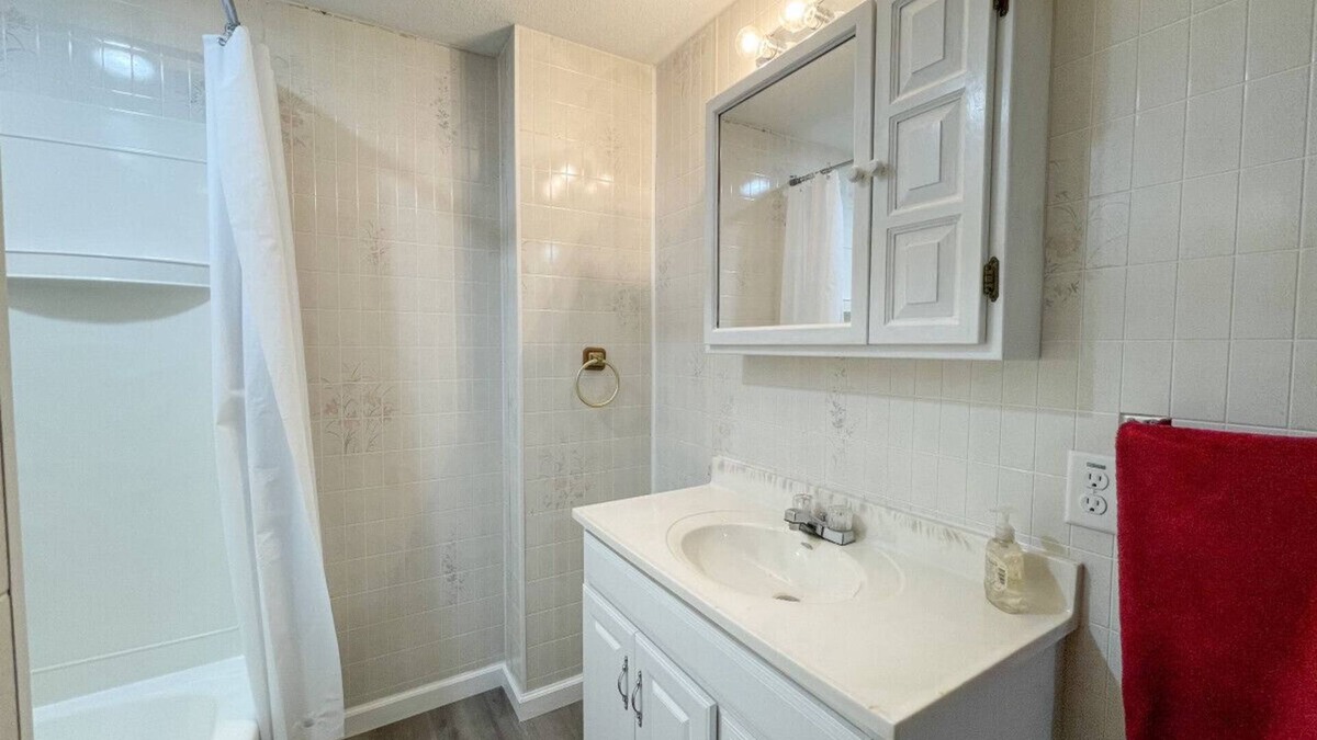 Lake Ozark Villa | Villa #4 Sleep 10 Lower Level