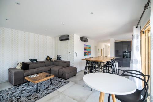 Messanges Villa | Villa 5 étoiles avec piscine en quartier calme à 5mn de l'océan