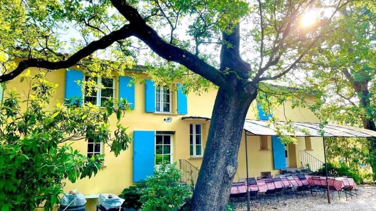 Neoules Villa | Villa 5* Les Chênes with swimming pool in a vineyard 5 suites 11 pers