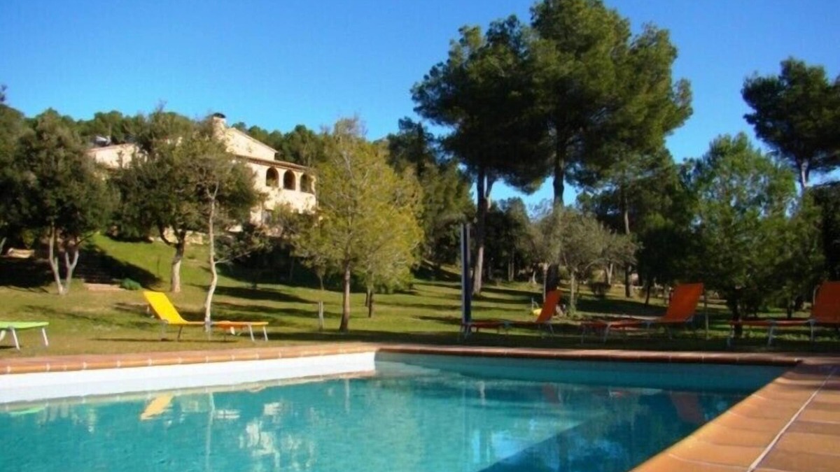 Regencos Villa | Villa 6 km from the beach surrounded by nature