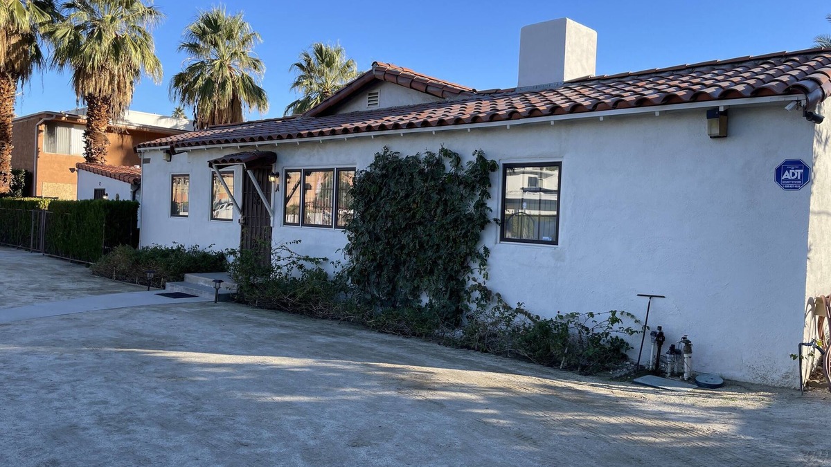 Downtown Palm Springs Villa | Villa A- 2bed/2bath with kitchen, dining&living rooms, in downtown Palm Springs!