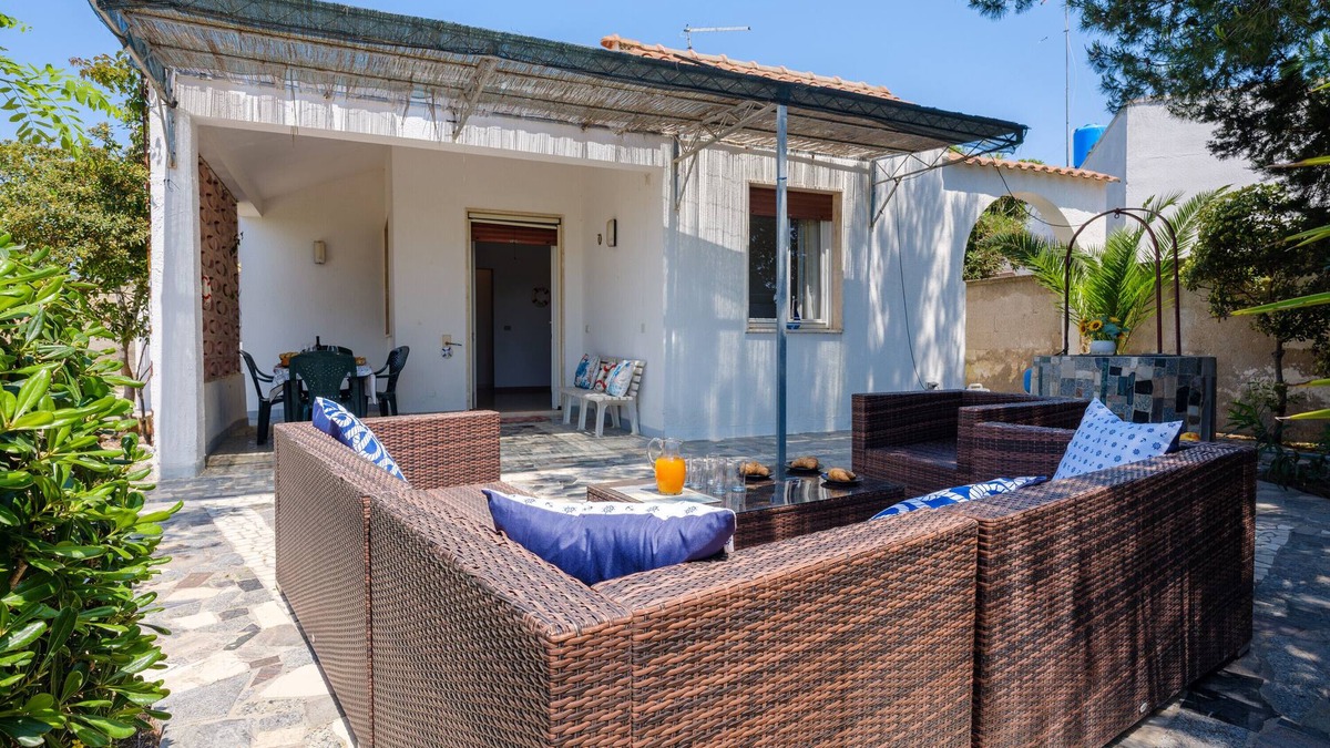 Torre Castiglione Villa | Villa 'A Punta Prosciutto' with Sea View, Wi-Fi and Air Conditioning