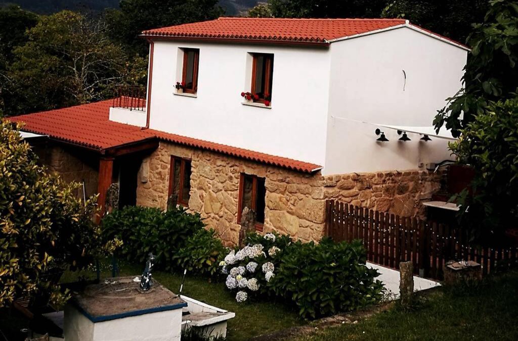 Mogor Villa | Villa Abad, finca rústica con casa y piscina