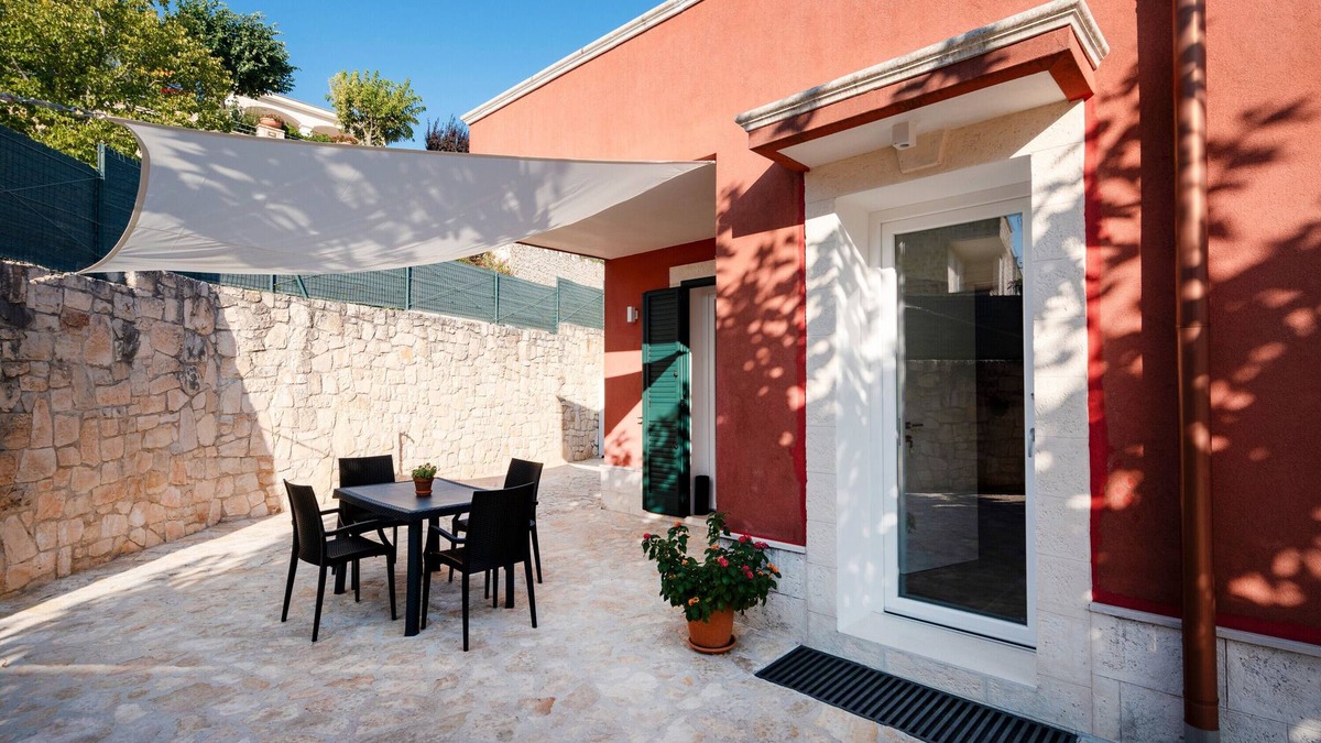 Selva di Fasano Apartment | Villa Ada - Apartment 'Monica' with Private Terrace, Wi-Fi and Air Conditioning