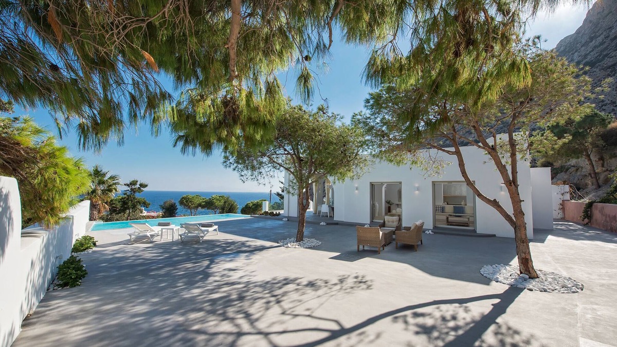 Kamari Villa | Villa Adrali, 4 bedrooms, private pool