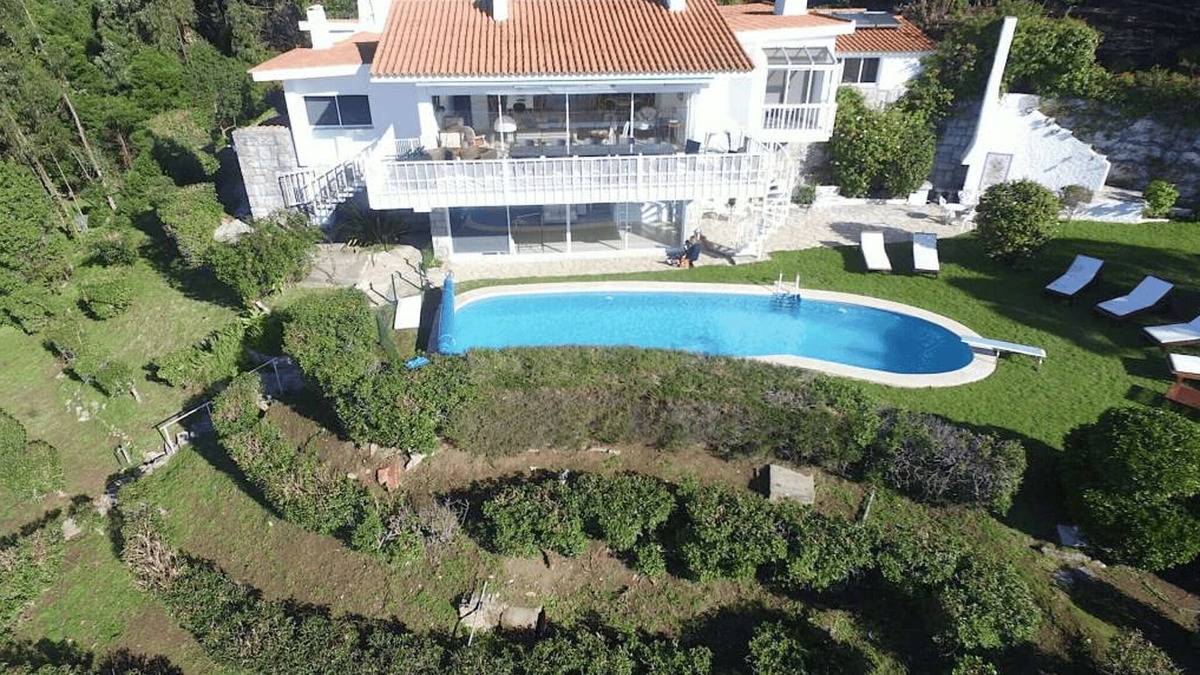 Monserrate Villa | Villa Akasia | 7 Bedrooms | Tennis Court | Stunning Sea Views | Perfect for Families