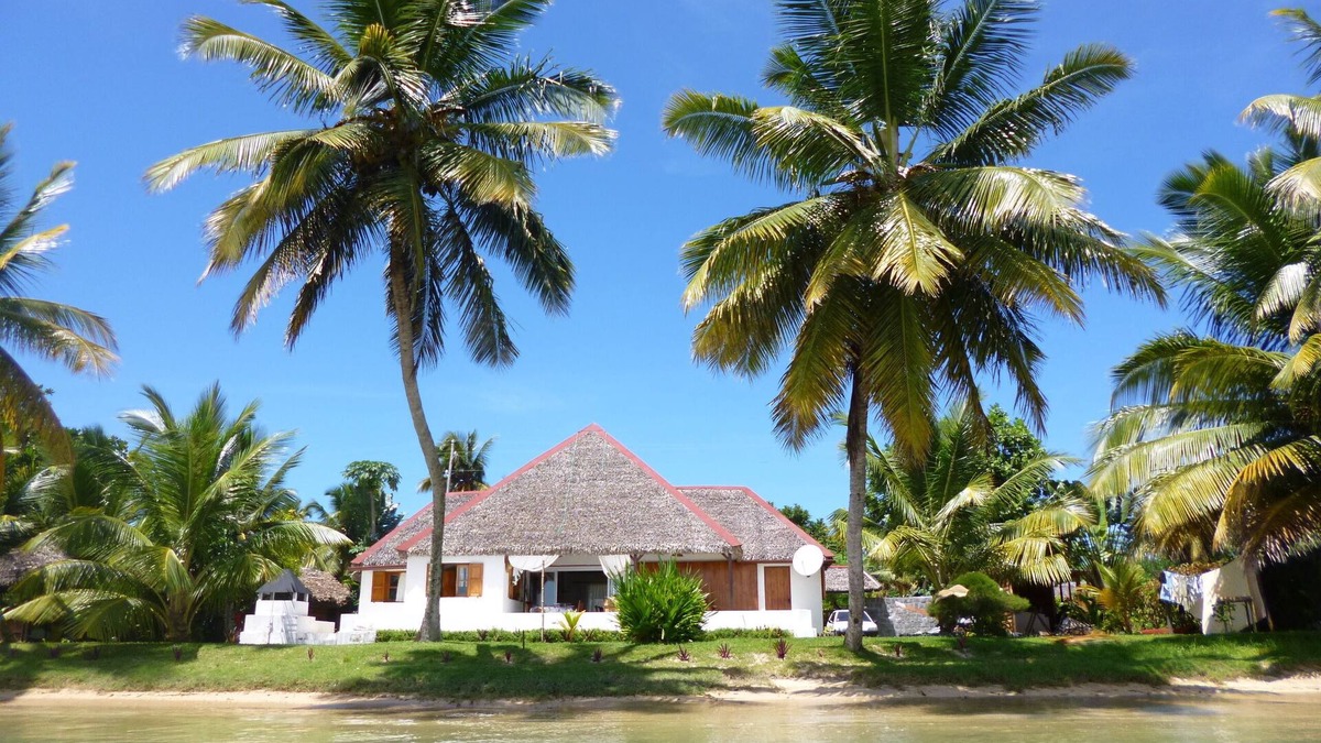 Nosy Boraha Villa | Villa "Alexandra" feet in water