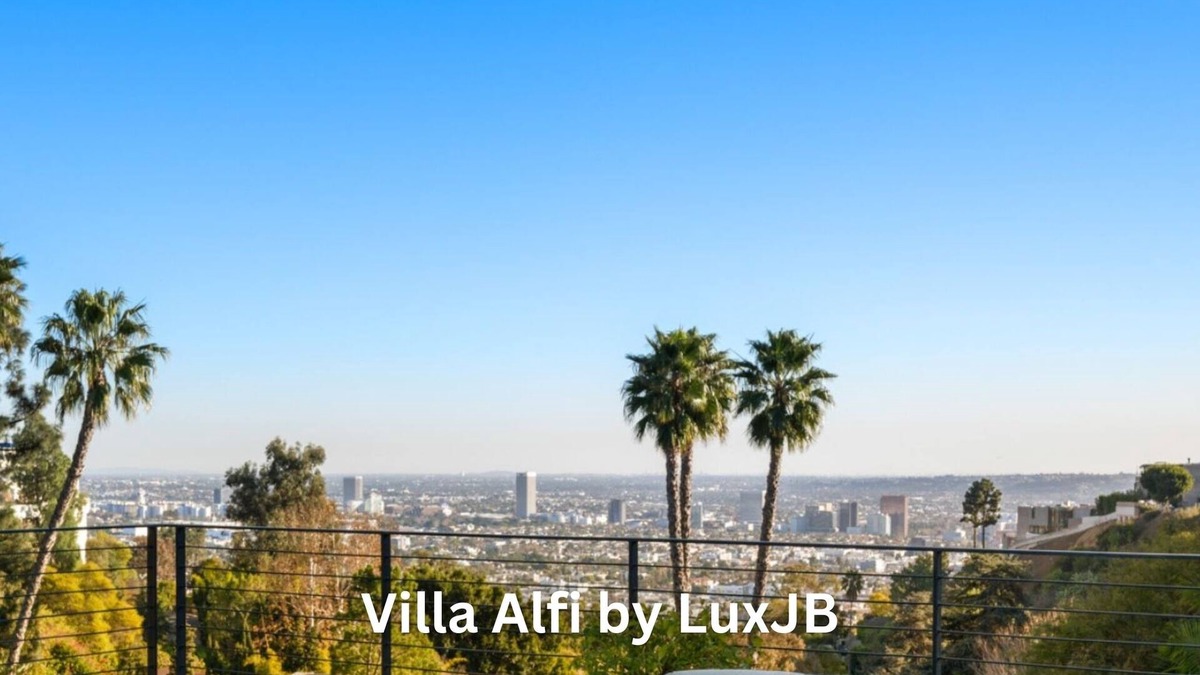 Hollywood Hills West Villa | Villa Alfi by LuxJB 🏆 Hollywood Hills Mansion with Iconic Views 🏆 Award-Winner