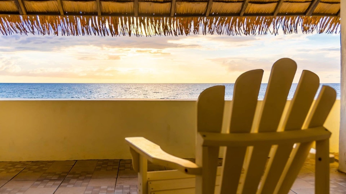 Stella Villa | Villa Almarys - Oceanfront - 6 guests - pet friendly - at Stella, Rincón