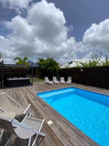 Douville Villa | VILLA ALOEREVE