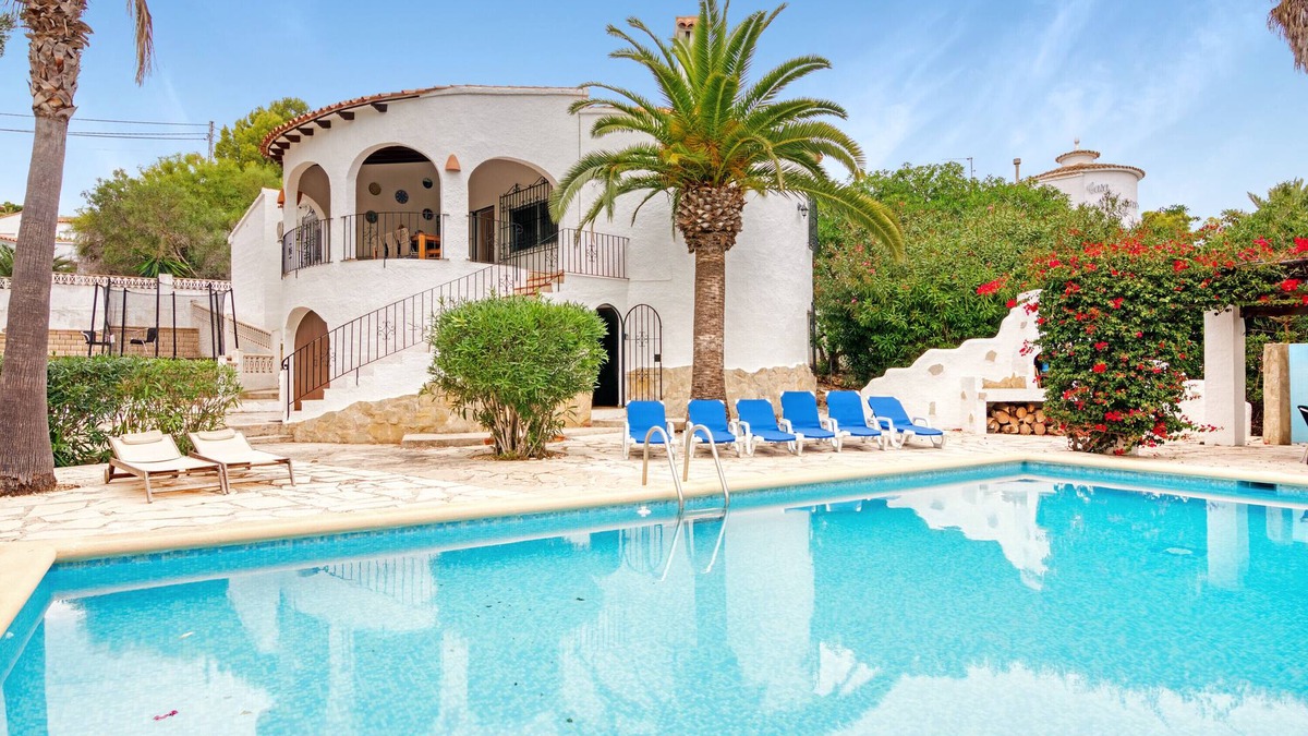 La Sabatera Villa | Villa 'Aloha Amor' with Sea View, Wi-Fi and Air Conditioning