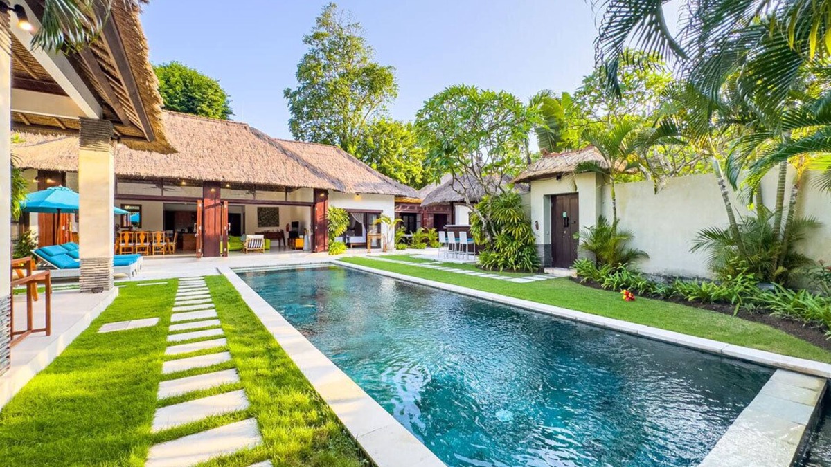 Dyanapura Villa | Villa Alore 6BR Pool Villa 7mnt walk to the beach