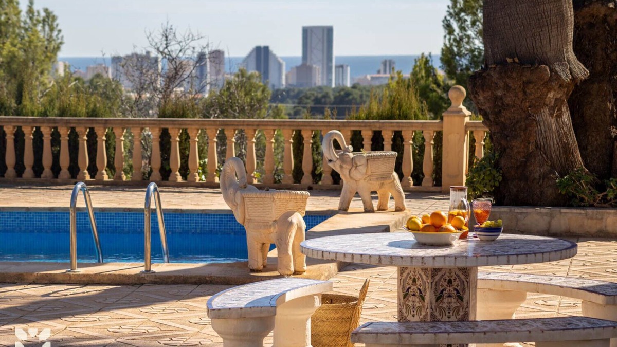 Empedrola Villa | Villa ALOSA by Abahana Villas