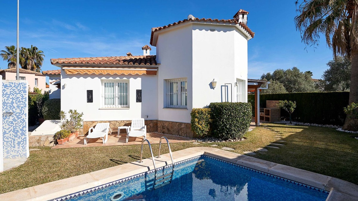 Oliva Villa | Villa Amapola by Oliva Nova