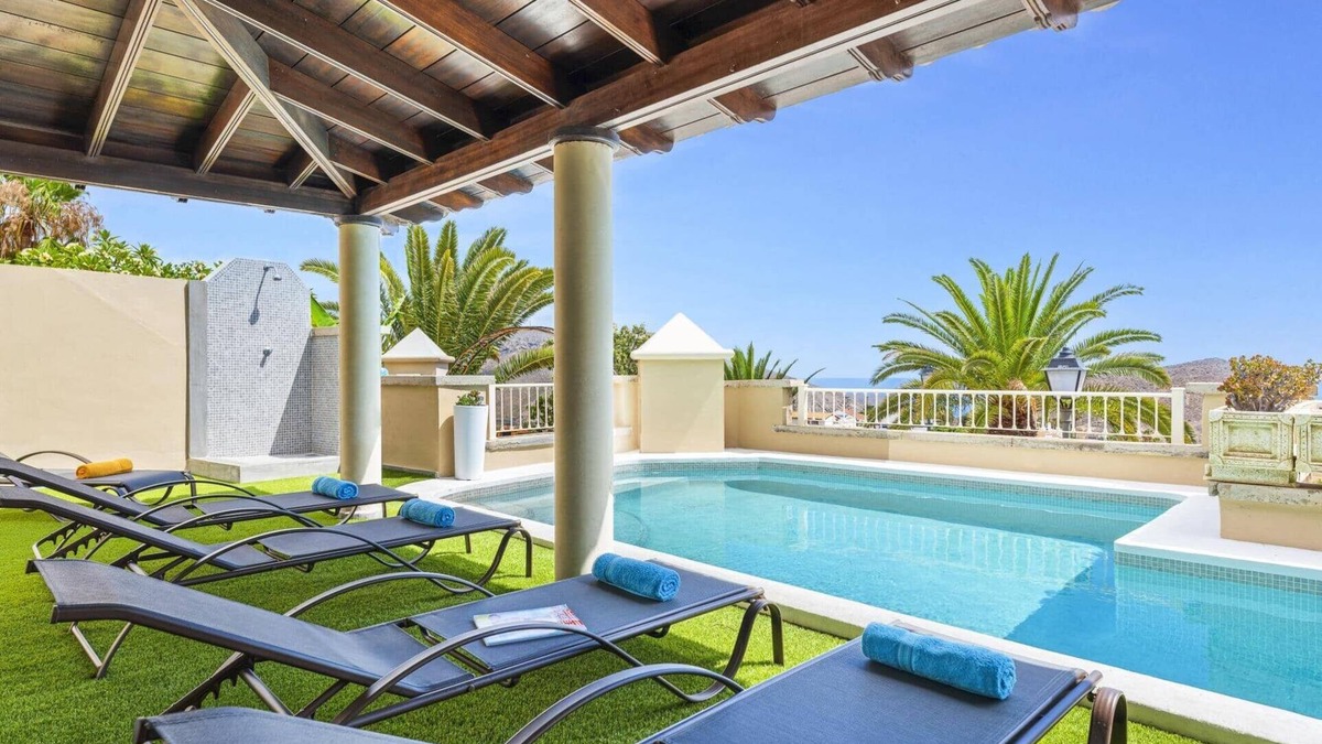 Chayofa Villa | Villa Amara by Villa Plus