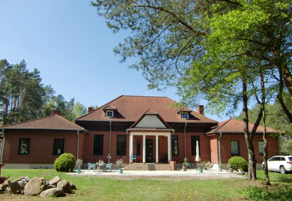 Police Villa | Villa Ambrosian (Haupthaus)